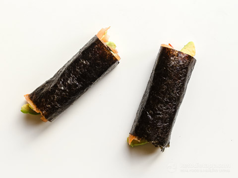 Keto Smoked Salmon & Avocado Sushi Rolls