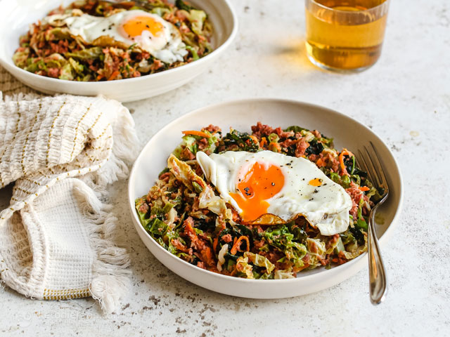Low-Carb Corned Beef & Egg Hash