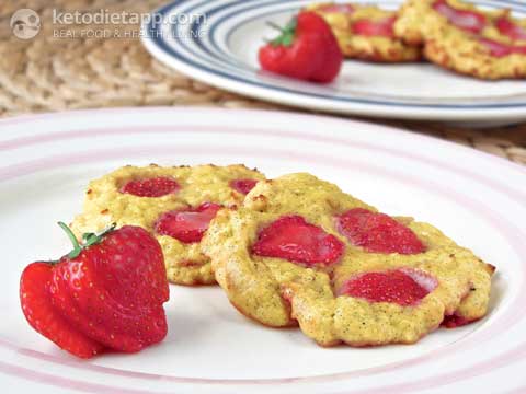Baked Low-Carb Strawberry Ricotta Pancakes