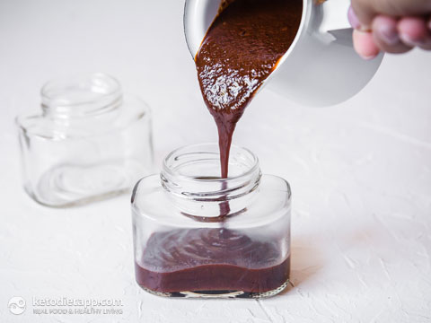 Low-Carb Spicy Chocolate BBQ Sauce